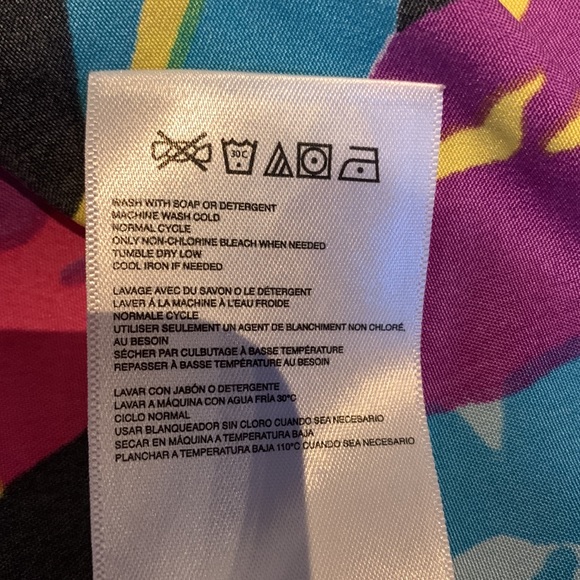 Bold, bright, fun spaghetti strap dress - Picture 7 of 9